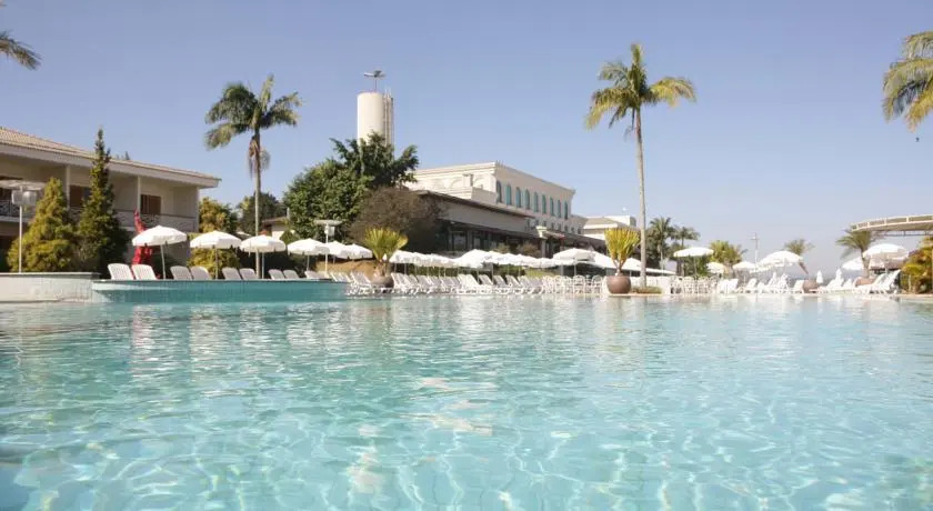 Paradise Golf & Lake Resort