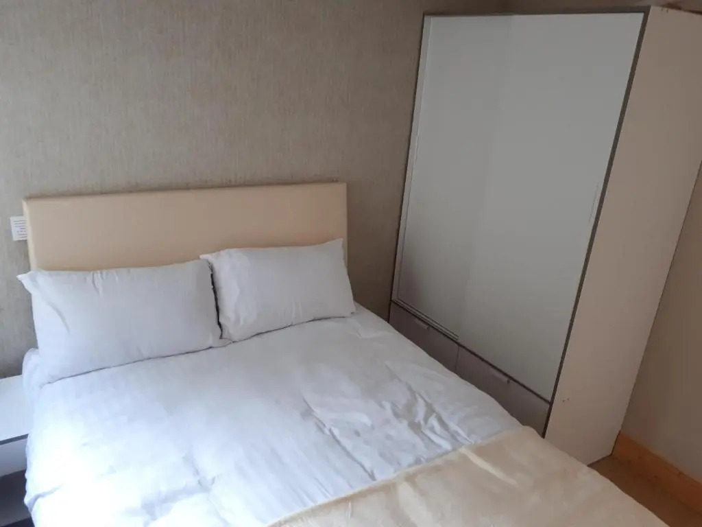 One double bedroom flat