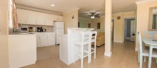 Apartment Soleil 2 mins Walk to Beach, Town and Soufriere Attractions