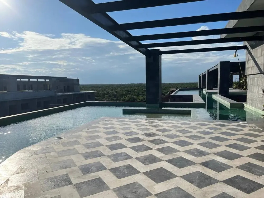 Unique Rooftop Sea View Walking to Beach The Best