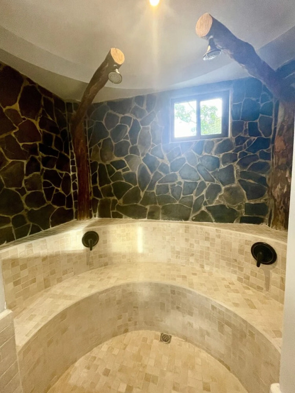 Villa Arenas- Private Pool & Easy Beach Access in Jaco