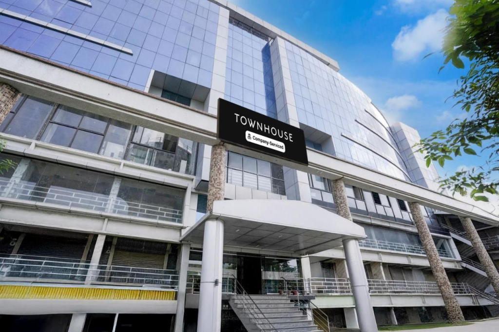 Super Townhouse Bharuch Near Railway Station Formerly Hotel Kohinoor