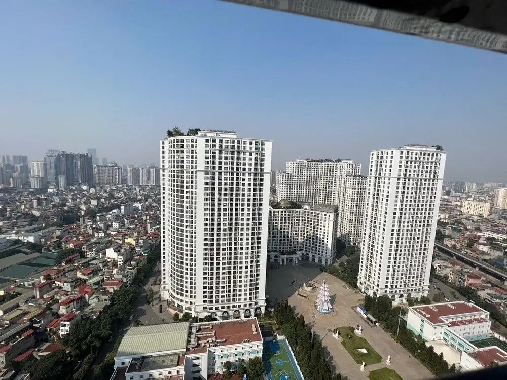 Vinhomes Royal City by Emily in Town