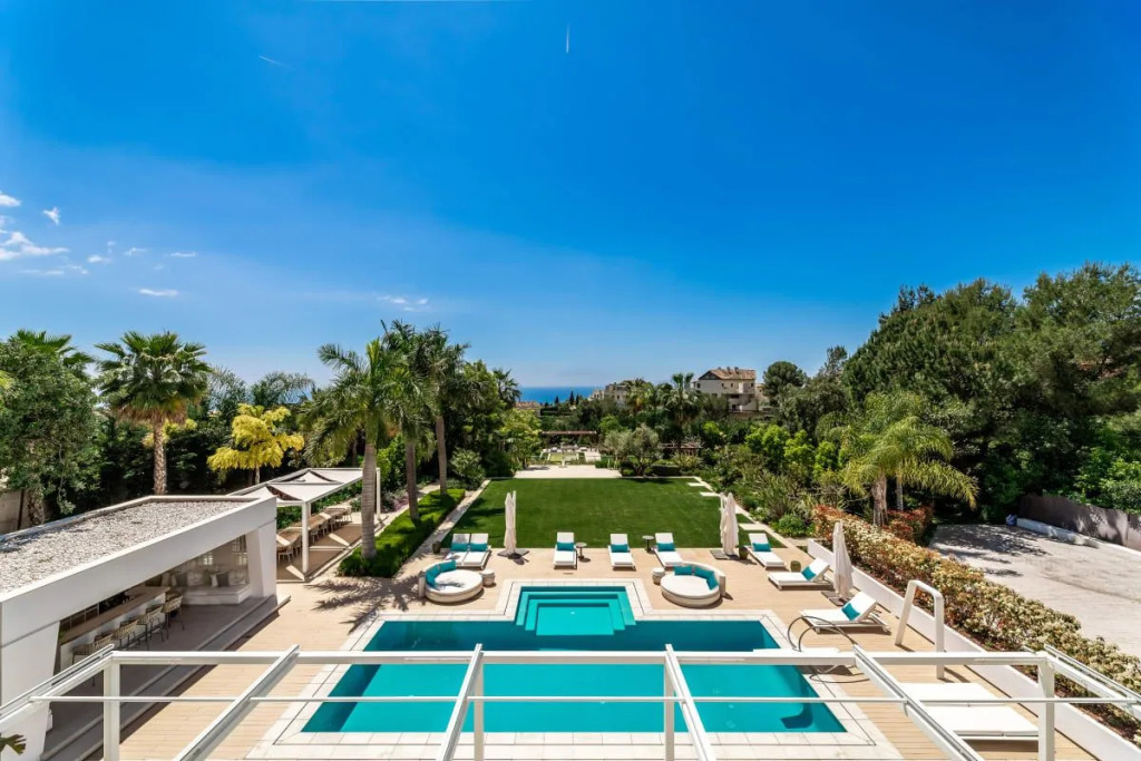 All About Villa Serenity