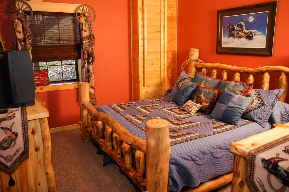 CHATEAU BEARDEN - 3 Br Cabin