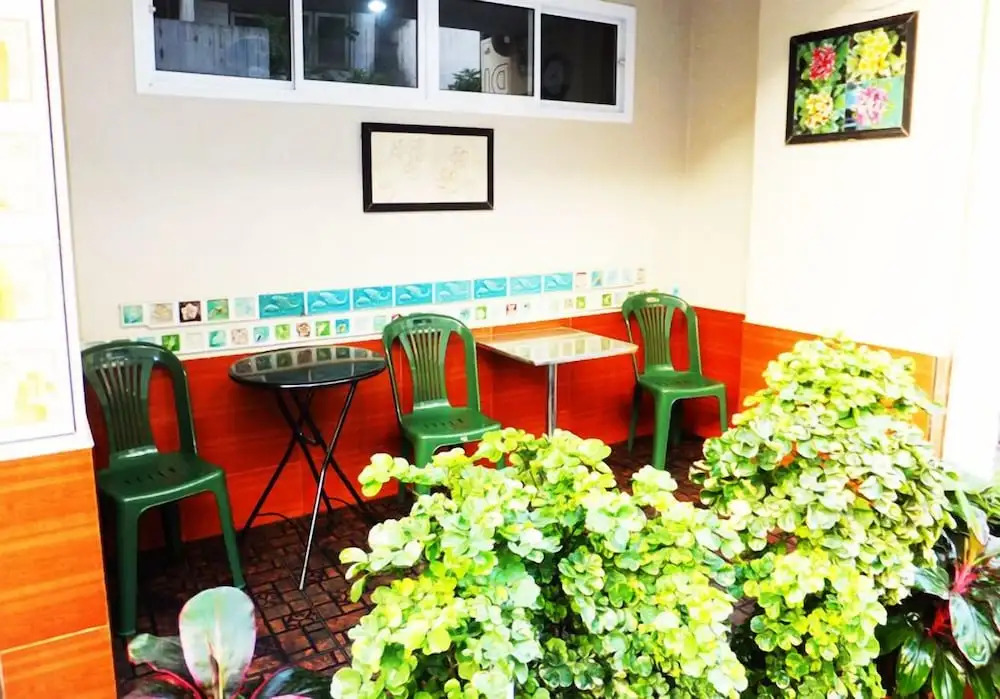 White Orchid Inn I