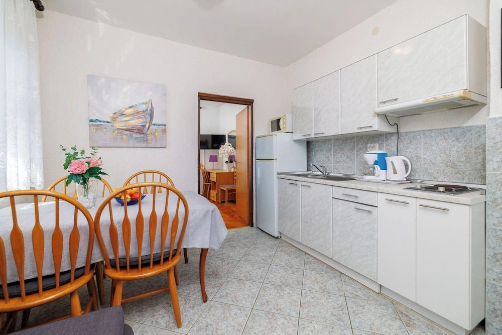 Apartment Dragica