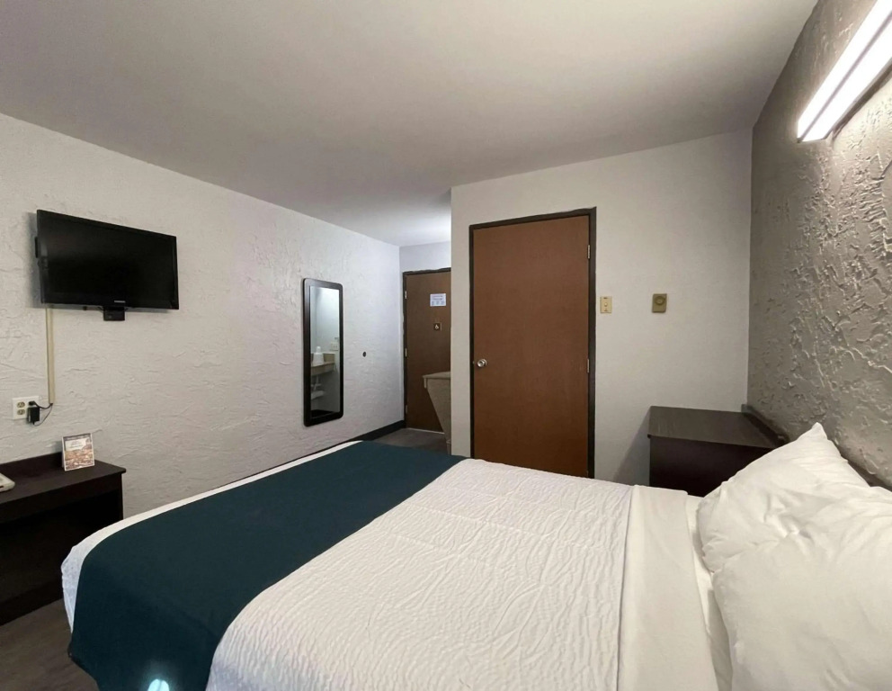 Motel 6-Green Bay, WI - Lambeau