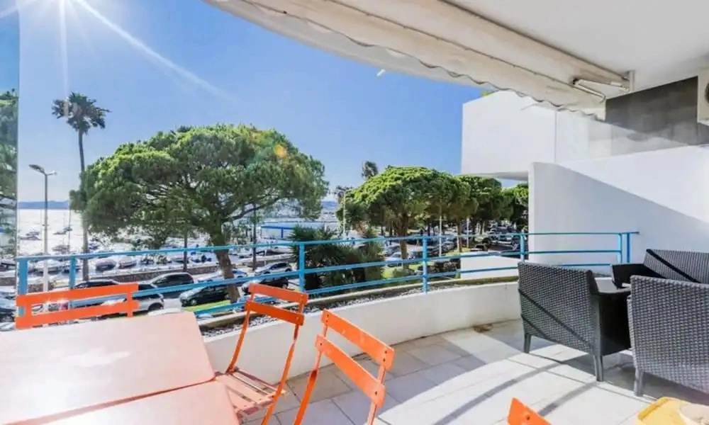 Apartment in Cannes With Stunning Sea View