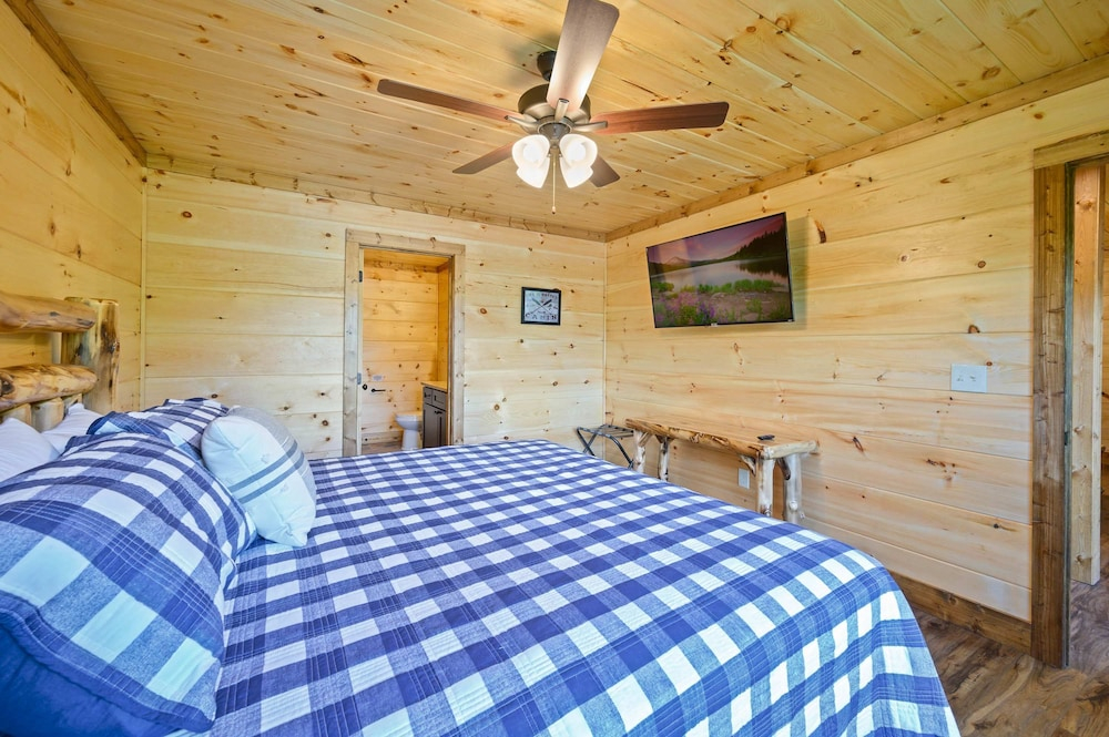 Stunning 4 King Suites Hot Tub Views Gamerm