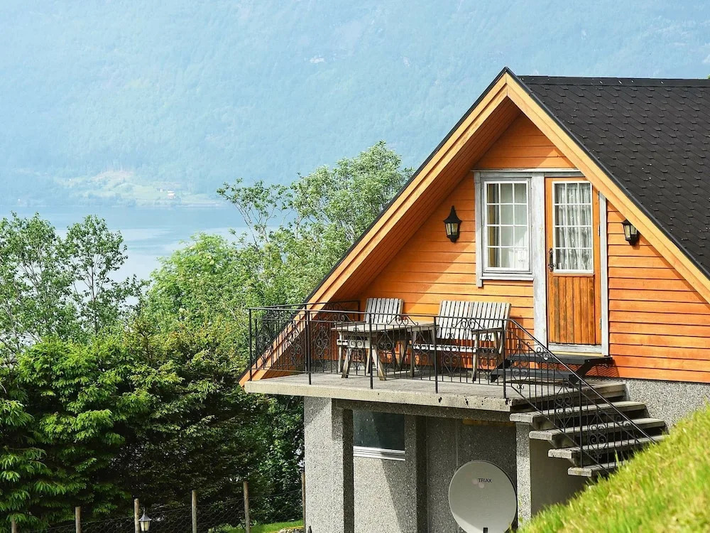8 Person Holiday Home in Olden