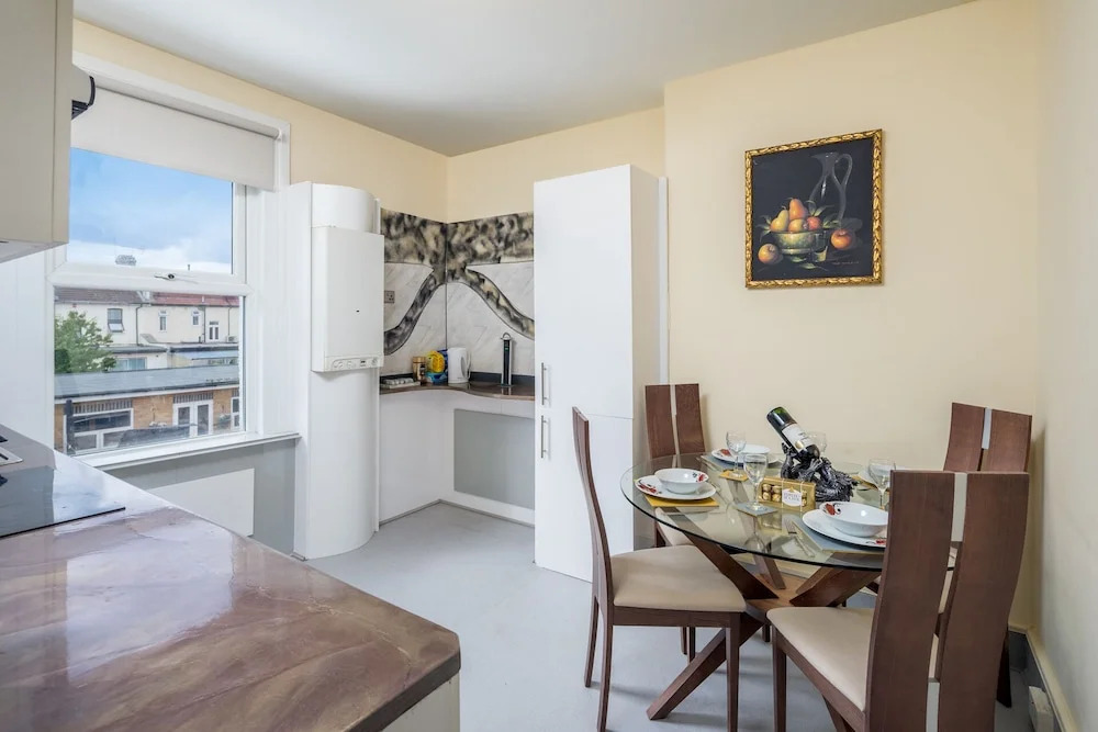 Aberdour 2 Bedroom serviced apartment