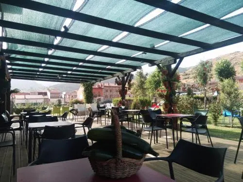 Hotel Villaneila