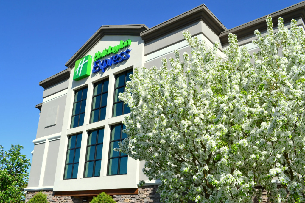 Holiday Inn Express & Suites Bozeman West by IHG