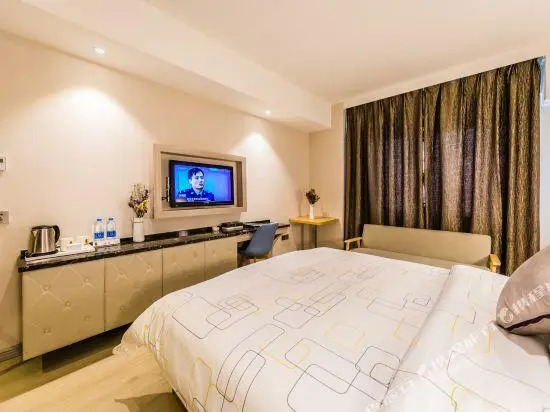 Jinyue Express Hotel (Fuzhou Paiwei)