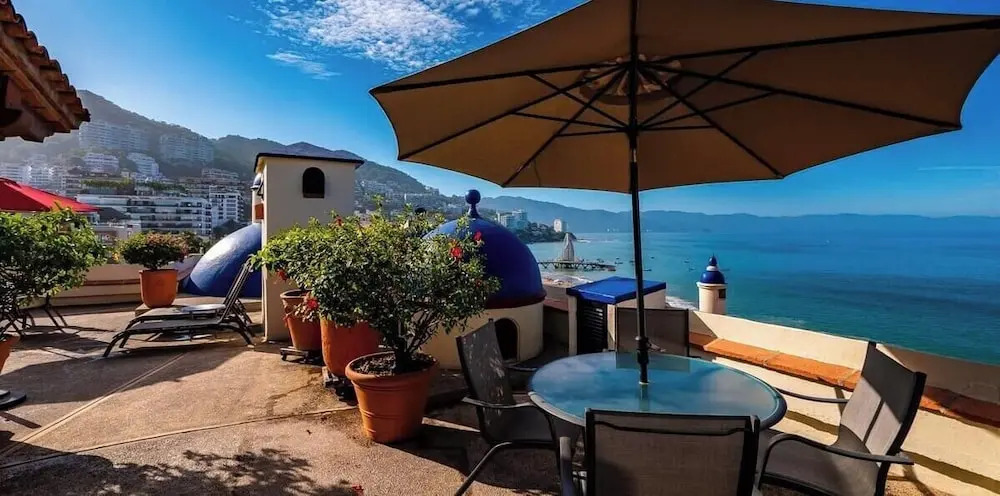 Ocean View 1Br Condo-balcony-beach-pool - 301
