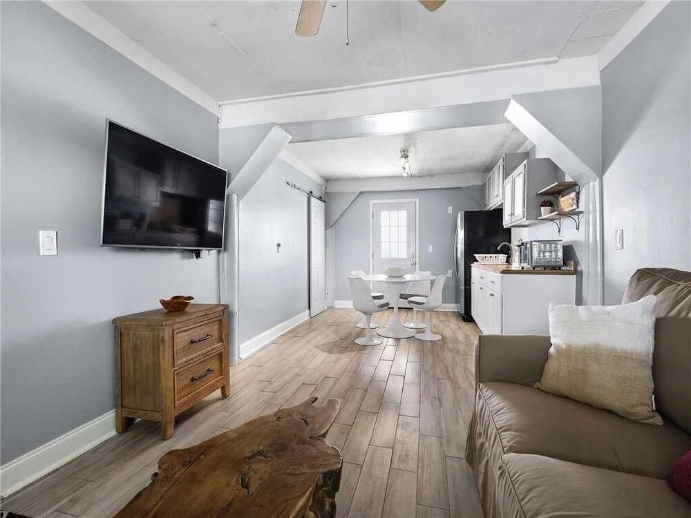 Hemingway Dream, 5 Bedrooms, Beach Front, Sleeps 14