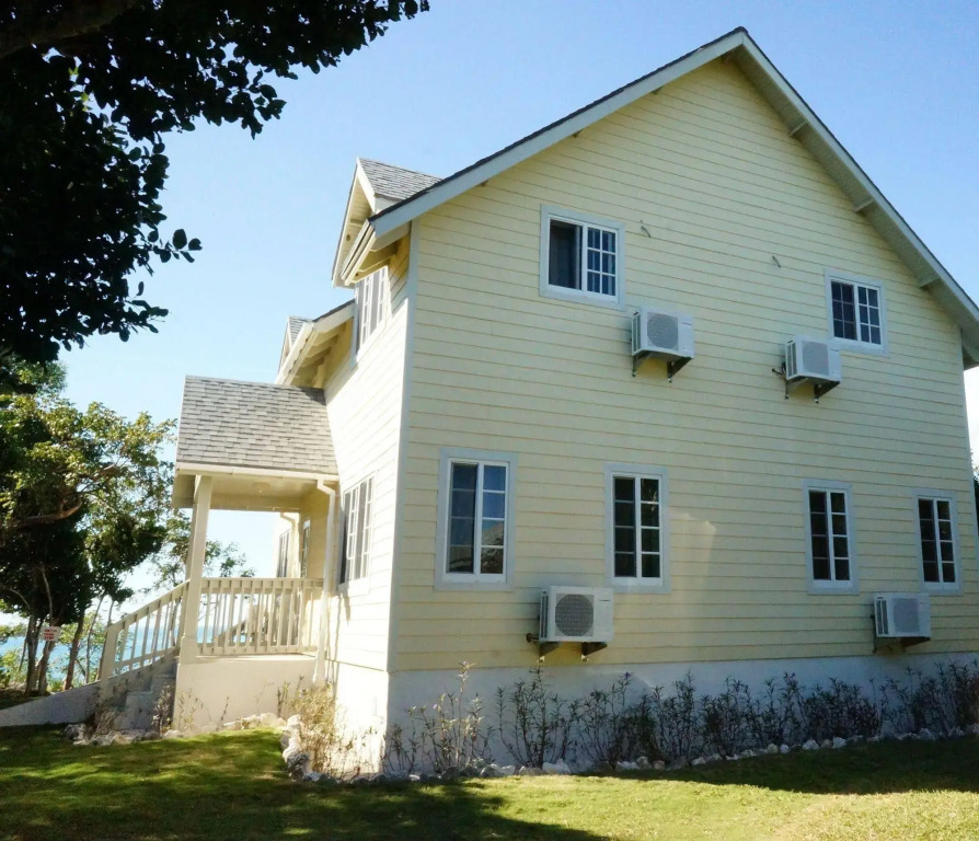 Island Seaside Suites