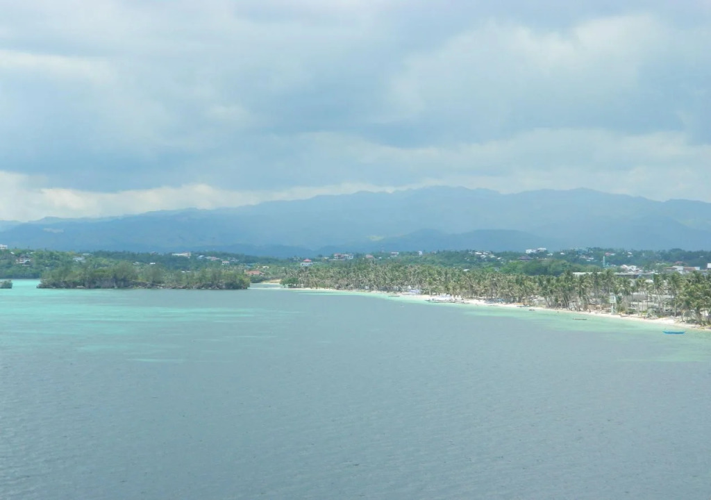 Bolabog Beach Resort