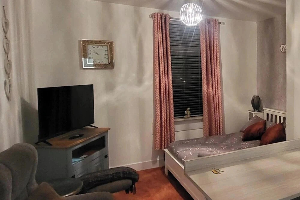 Apartment Sleeps 2