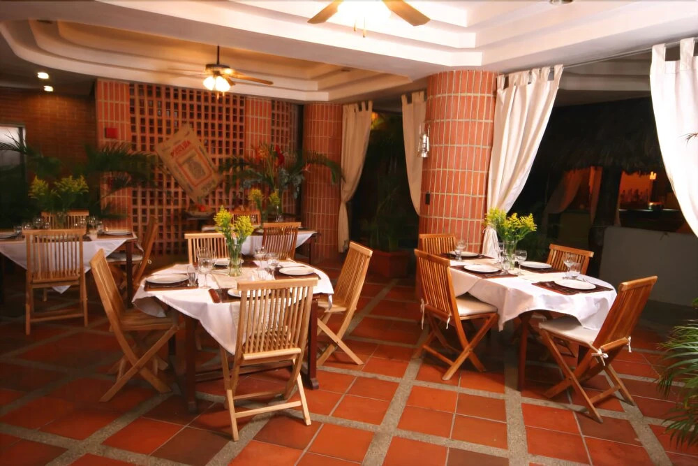 Costa Real Suites
