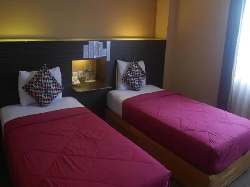 THE Hotel