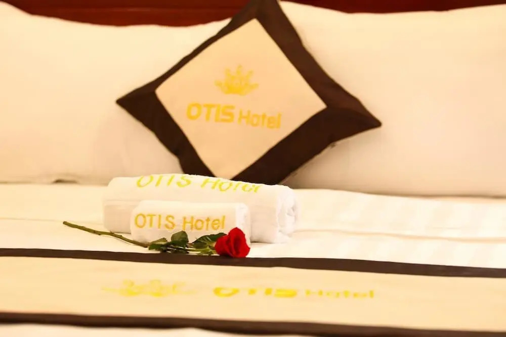 Otis Hotel