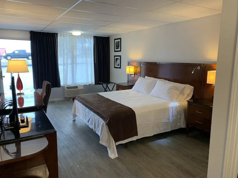 The Retro Hotel