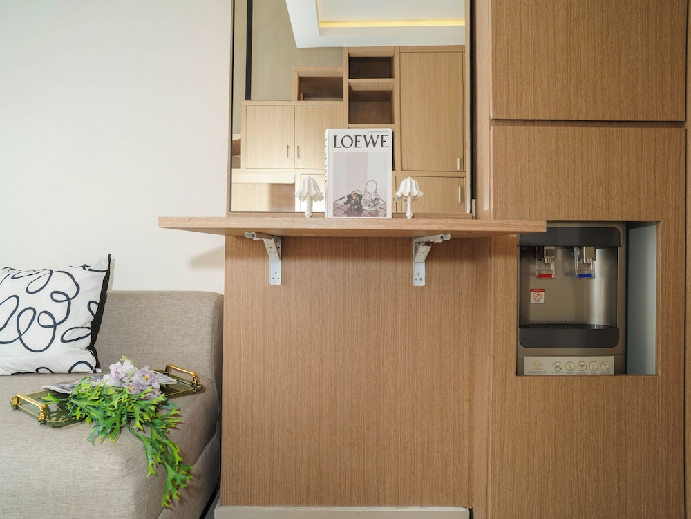 Homey Studio Loft Apartment At Apple 1 Condovilla