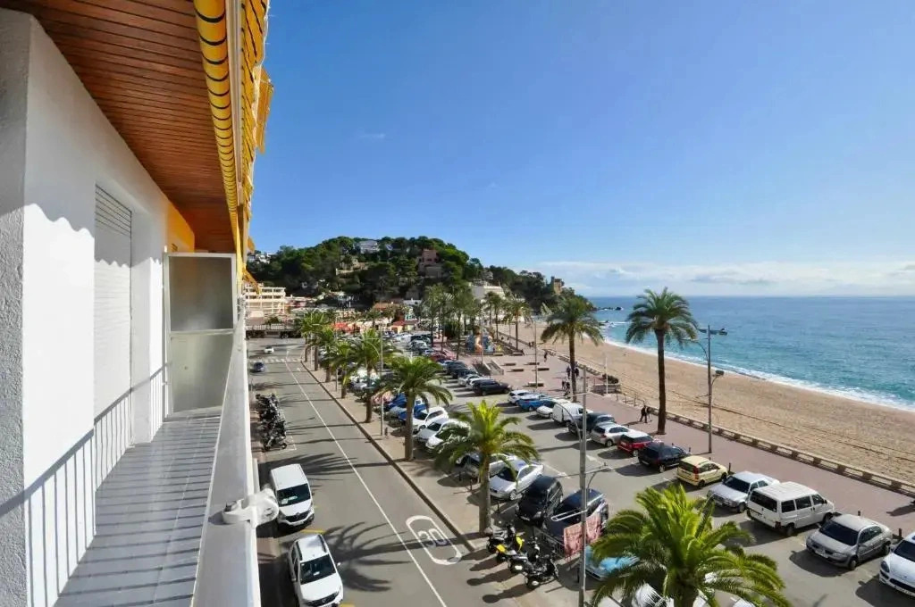 Rental Apartment Evamar - Lloret De Mar 3 Bedrooms 6 Persons - Pop 17469
