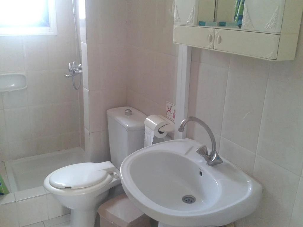 Lefki Tree Tourist Apartments