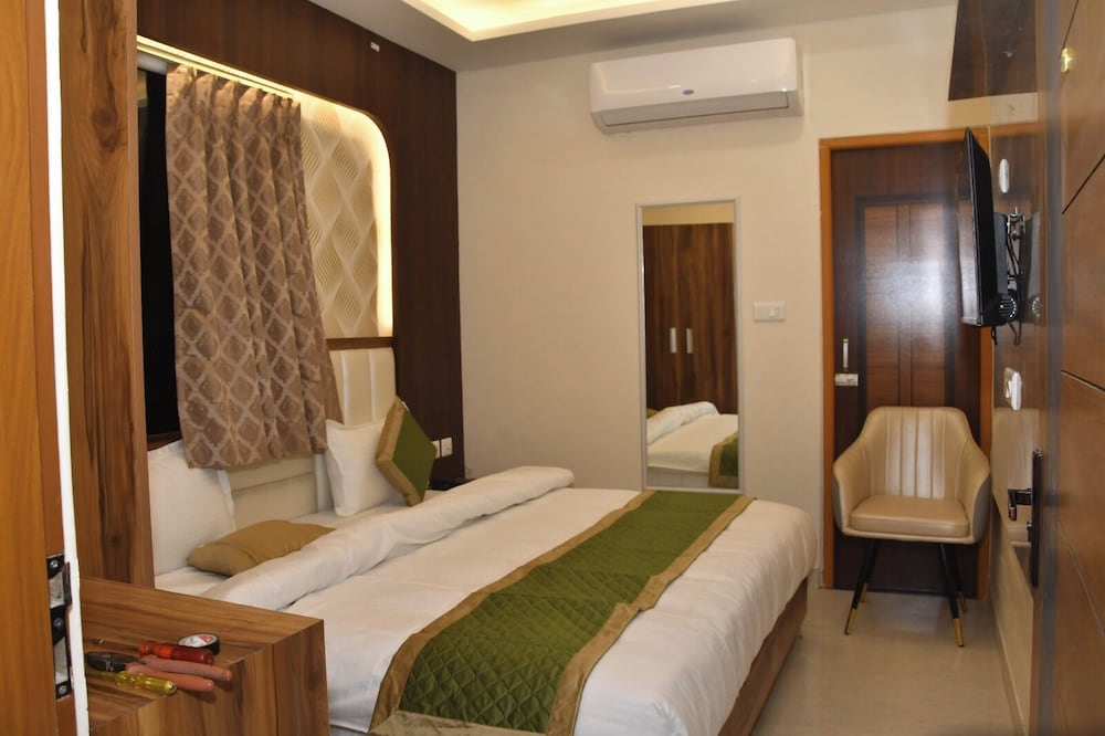 BKRS Hotel