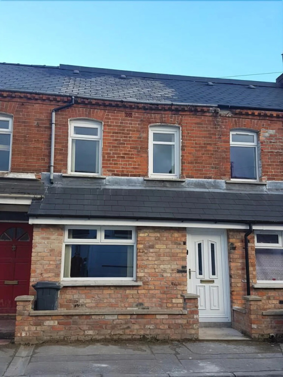 Hillfoot House