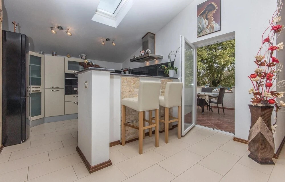 Amazing Home in Kanfanar With Wifi and 3 Bedrooms