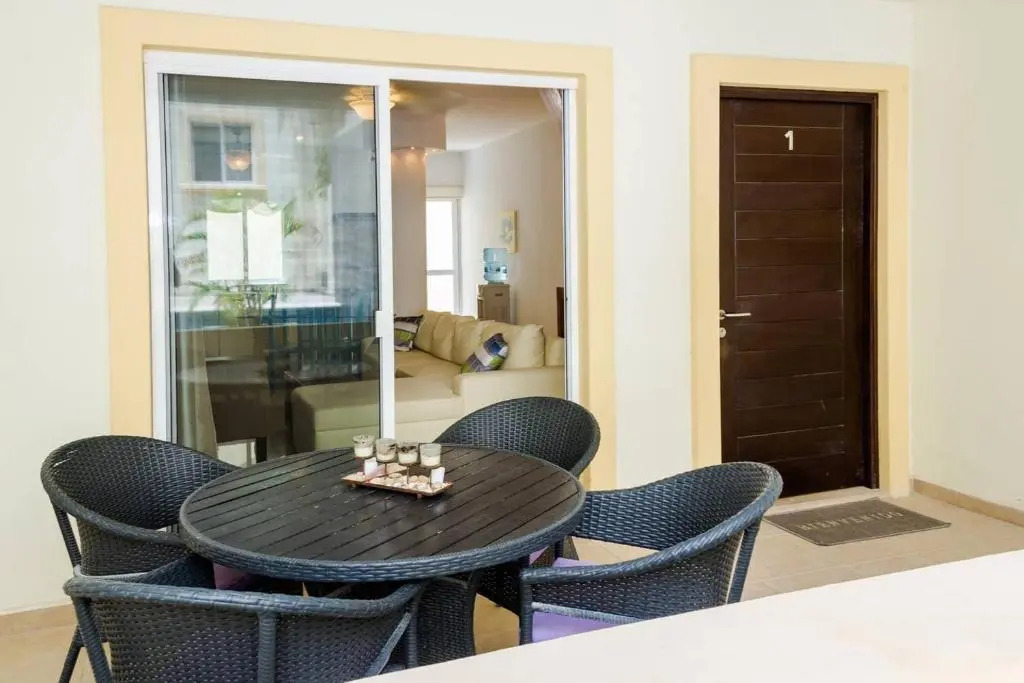 Modern Condo, Just Steps To Mamitas Beach And 5Th!