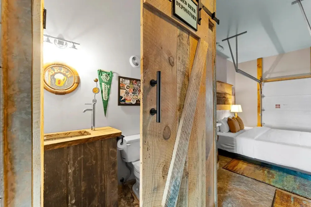Nancy Key w/Pool, Wine Cave, Optional Boat Rental
