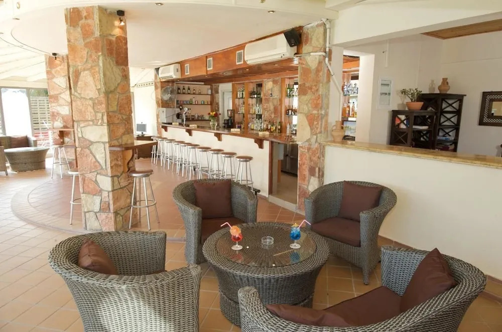 Alkioni Hotel