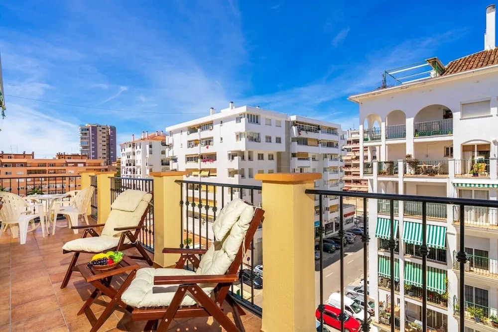 Excellent Apartment with Pool and View Ref 138