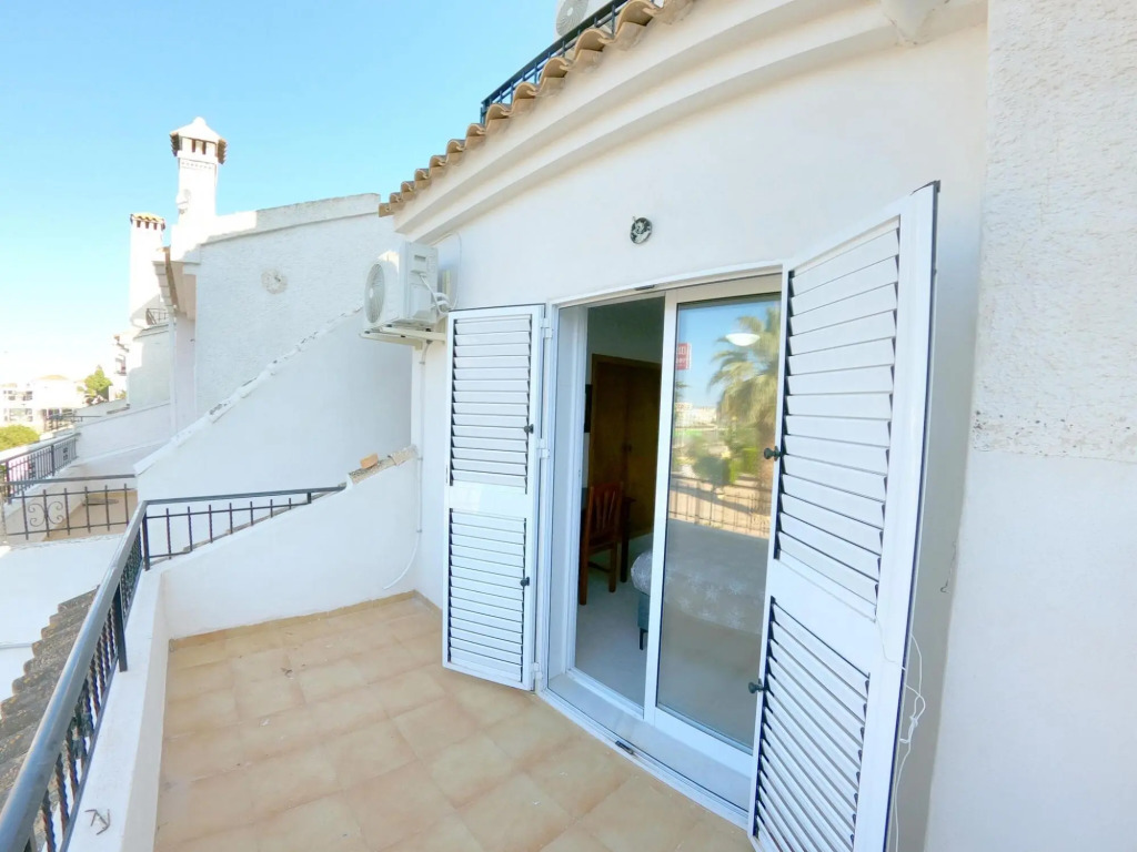 Beautiful holiday home in Orihuela with shared pool