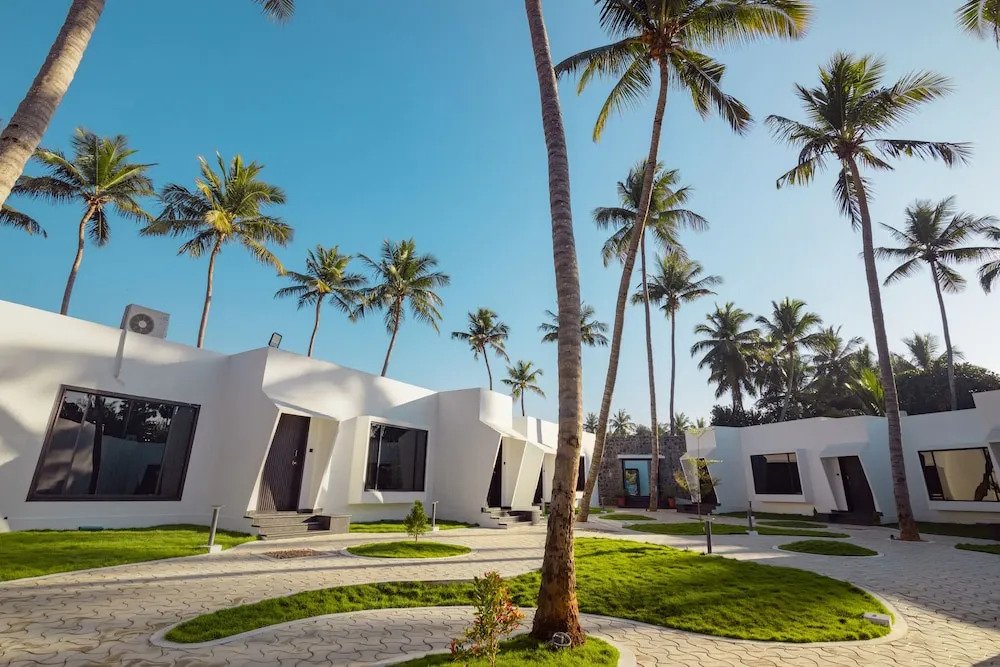 The Saravi Resort