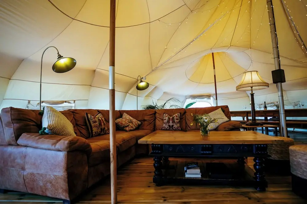 Luxury Glamping Retreat in Battle