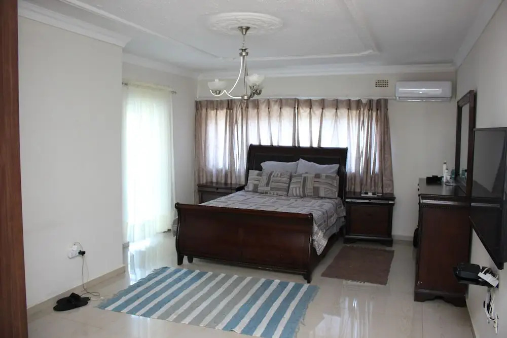 Royal Suites Apartments