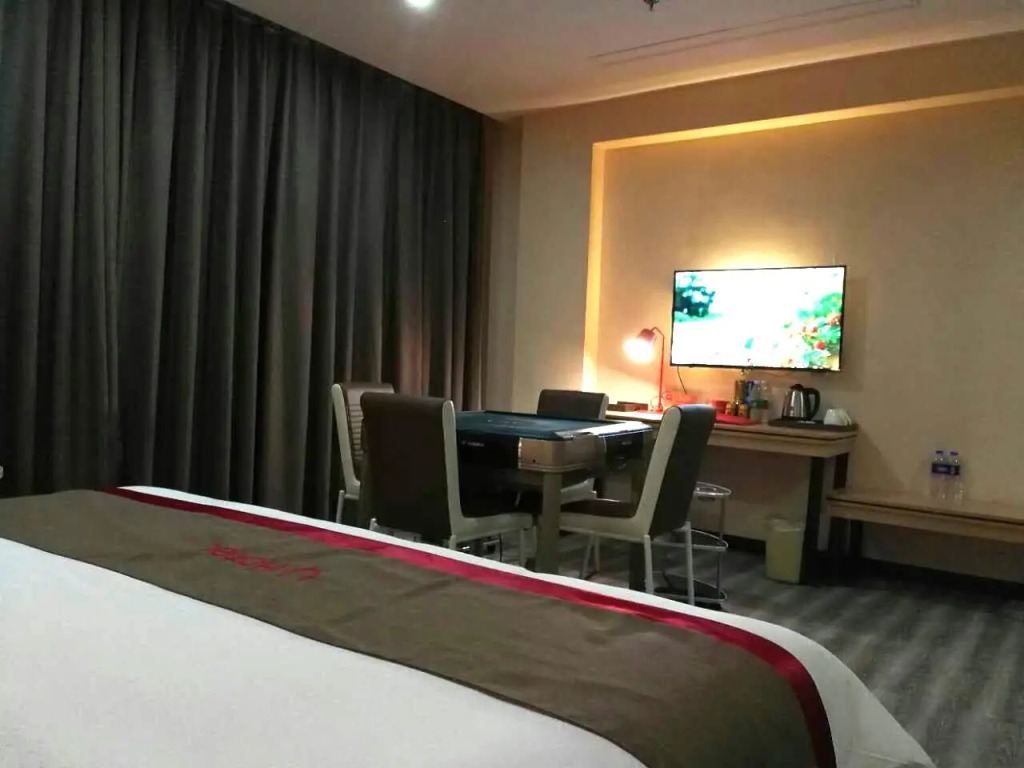 Thank Inn Plus Hotel Guizhou Anshun Economic Development Zone Beihang Road