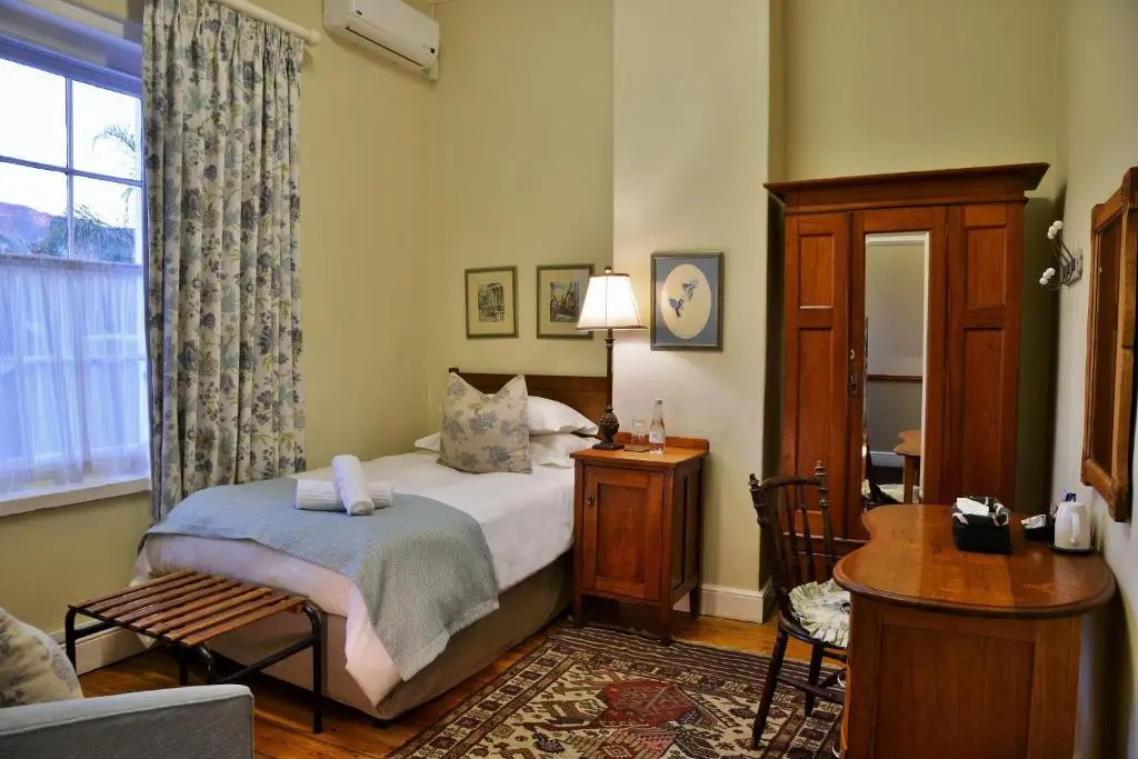 Swartberg Hotel, Cork Tree Collection