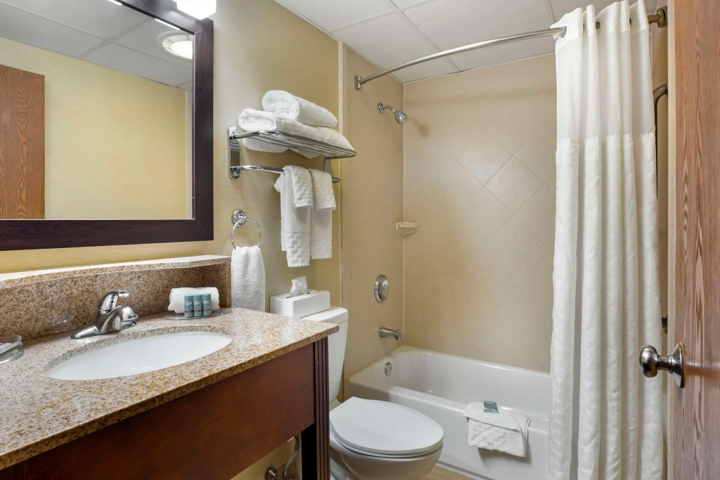 Best Western The Inn at Sharon - Foxboro