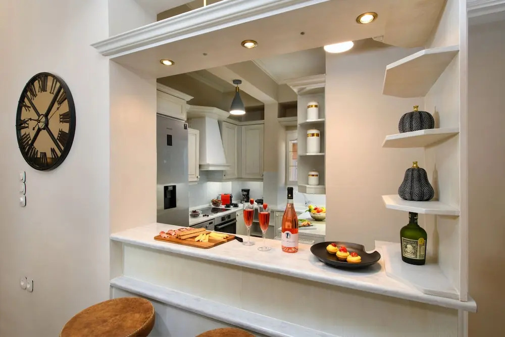 Regina's Downtown Apartment Corfuescapes