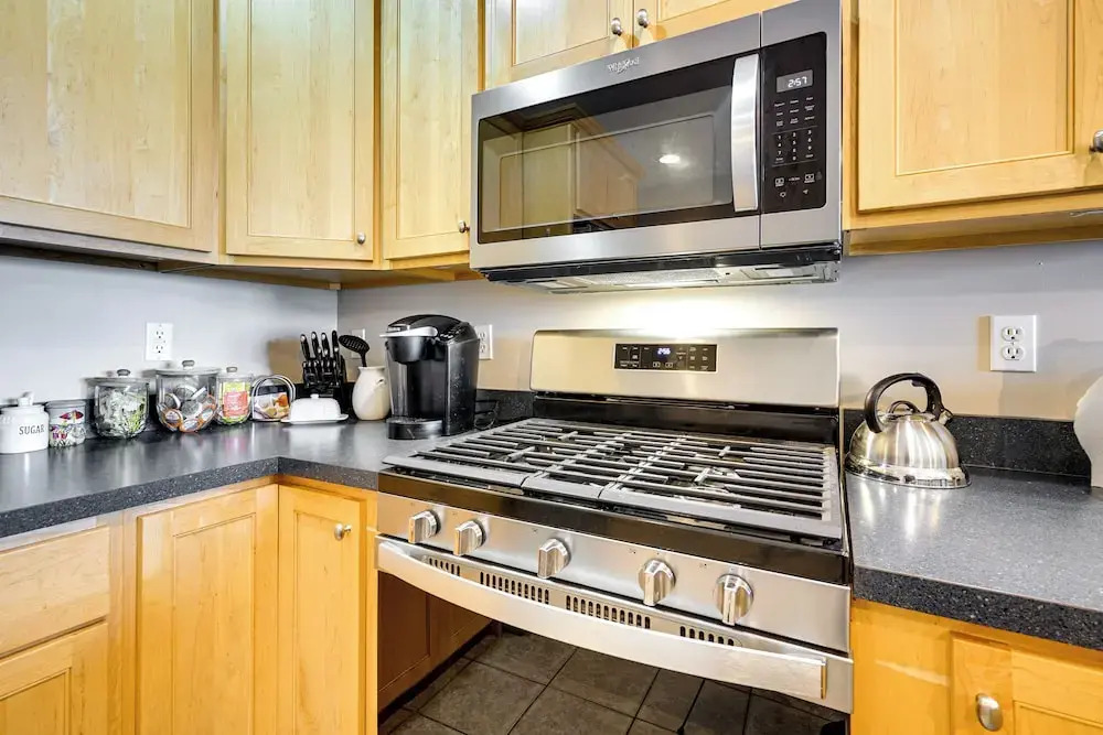 Wildwood Vacation Rental: Walk to Beach Access!