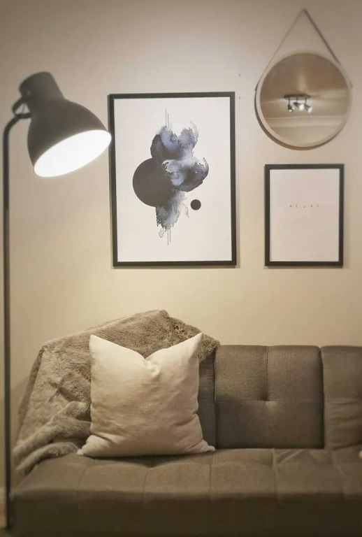 Central Spacious & Stylish Apartment