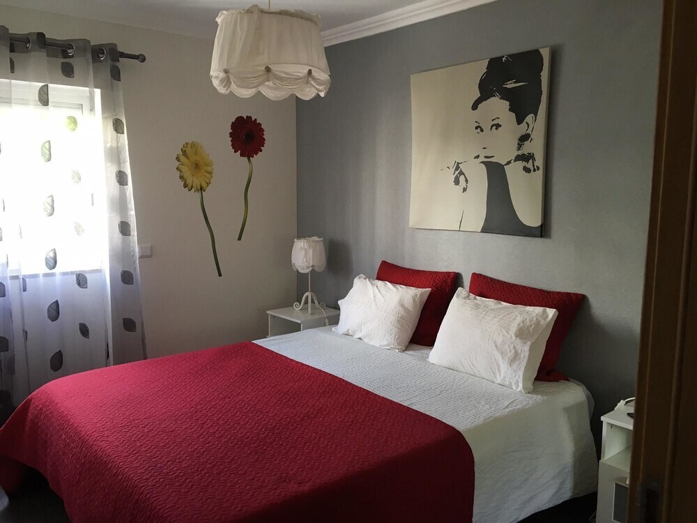 Apartment With 4 Bedrooms in Portimão, With Enclosed Garden and Wifi -