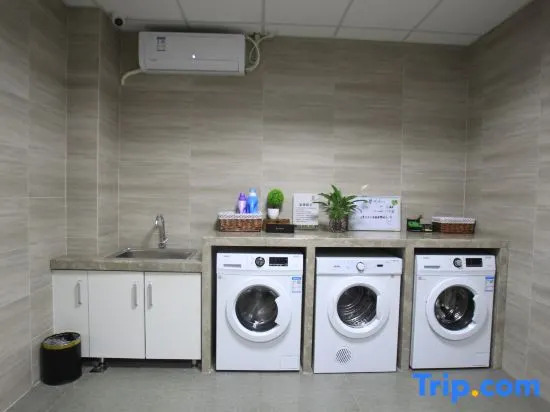 Homeinn Plus Hotel (Beijing Guangqumennei Subway Station Hongrun)